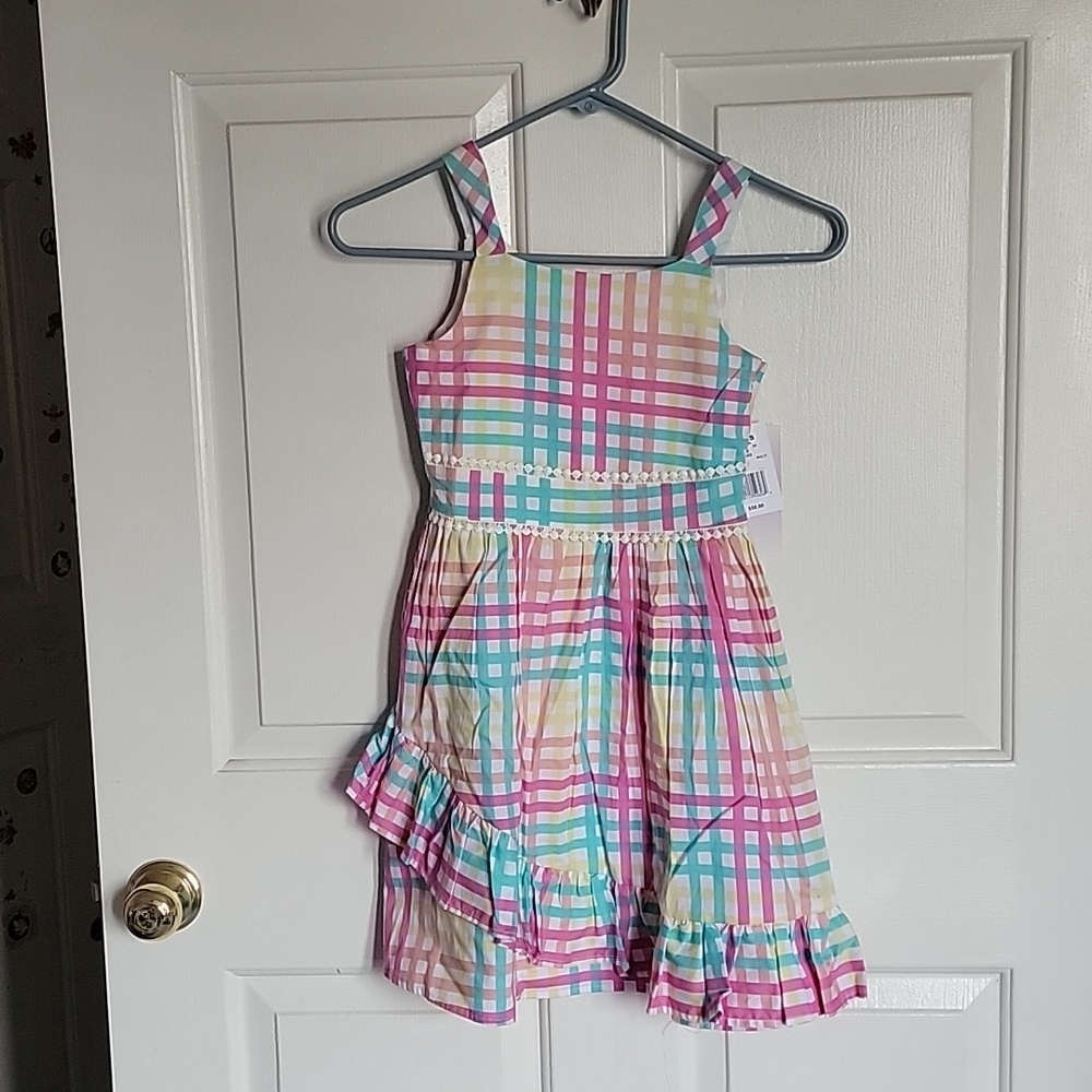 NWT girls size 7, beautiful multicolored sundress.